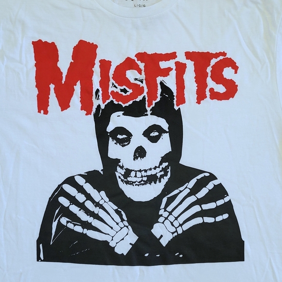 Misfits'🤪 Skeletal🦴 Crimson♥️ Ghost👻 Graphic Tee👕 - NWOT - Picture 3 of 11